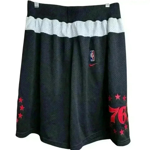 Vintage Nike Team Sports Size L Philadelphia 66 76ers Sixers Basketball Shorts - Picture 2 of 10